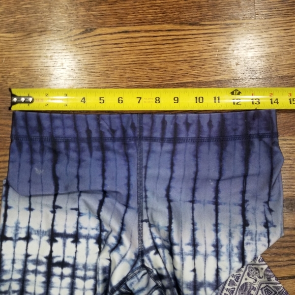 Terez Tie-Dye Elephant Print Leggings - Picture 5 of 6